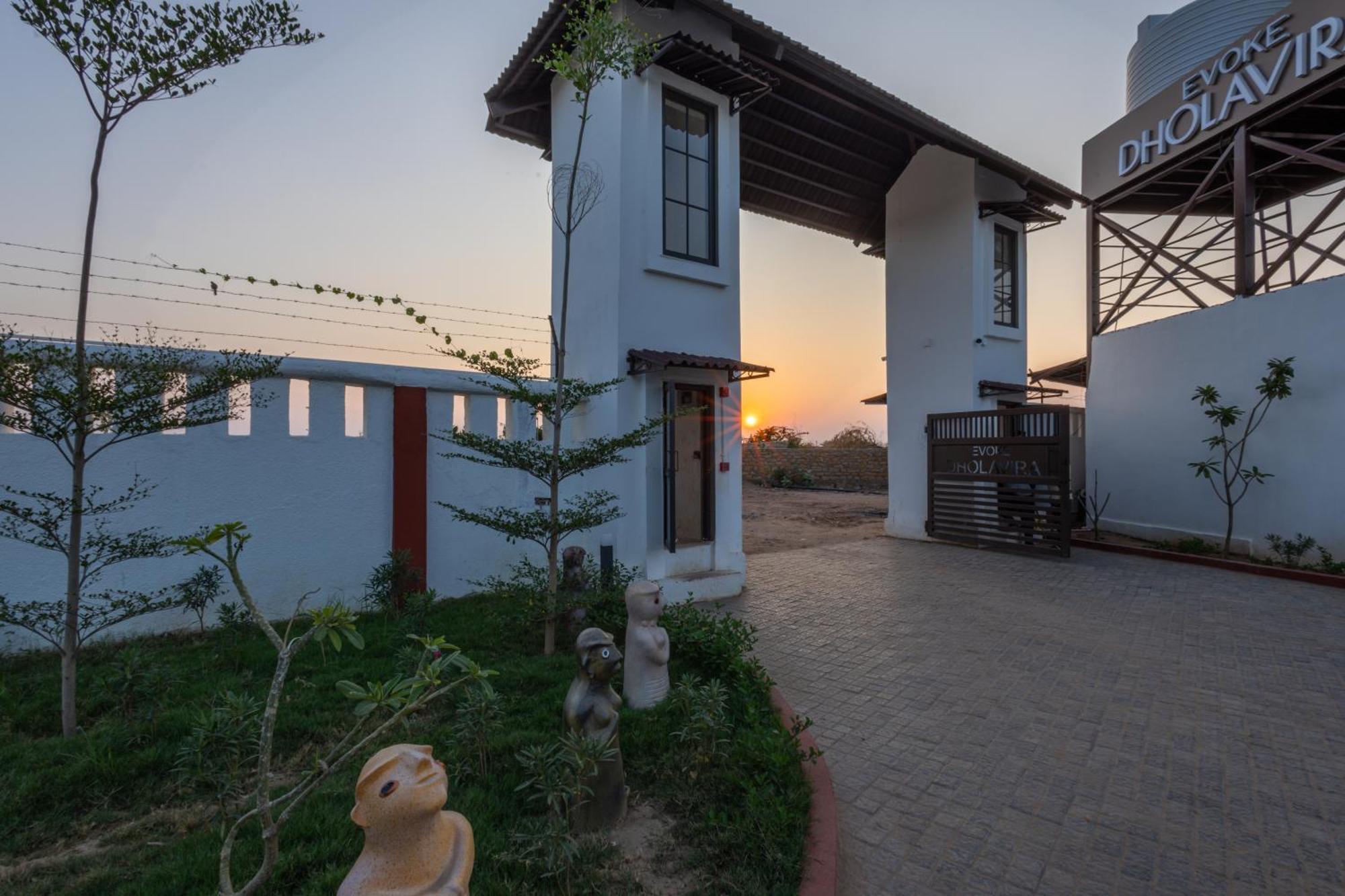 Evoke Dholavira Hotel Bagian luar foto