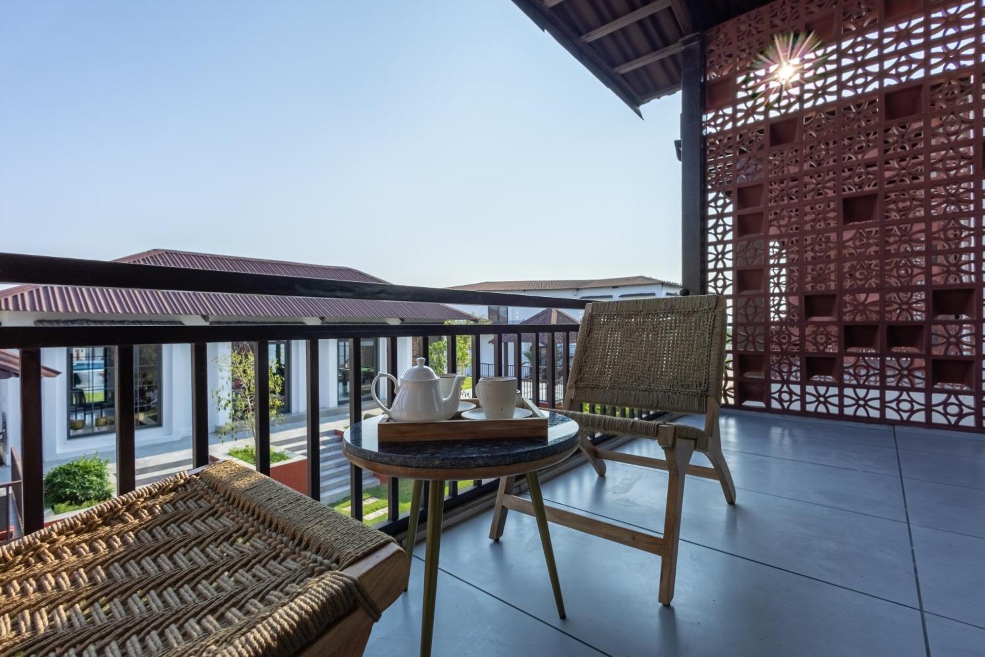 Evoke Dholavira Hotel Bagian luar foto
